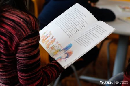Regulamento para votação da Nova decoração da Biblioteca da Fase 1
