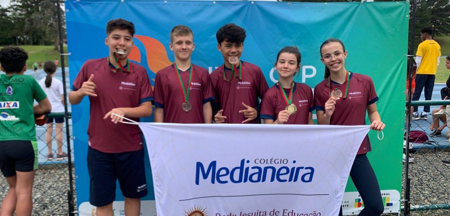 Estudantes do Medianeira Brilham na IV Copa Escolar